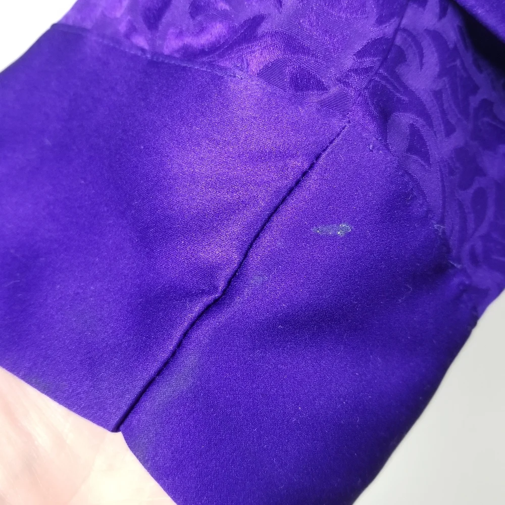 VINTAGE VICTORIA’S SECRET Gold Label Long Satin Robe Waist Tie Royal Purple US M